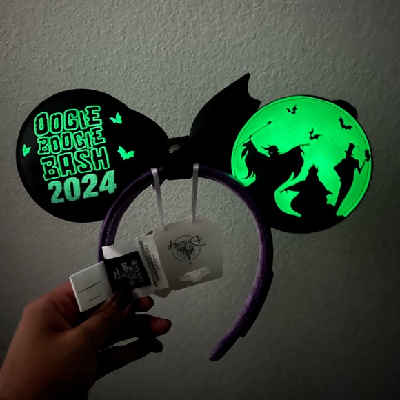 Oogie Boogie Bash 2024 Glow in the Dark Minnie Ears | NWT | Exclusive to DCA - Picture 8 of 8